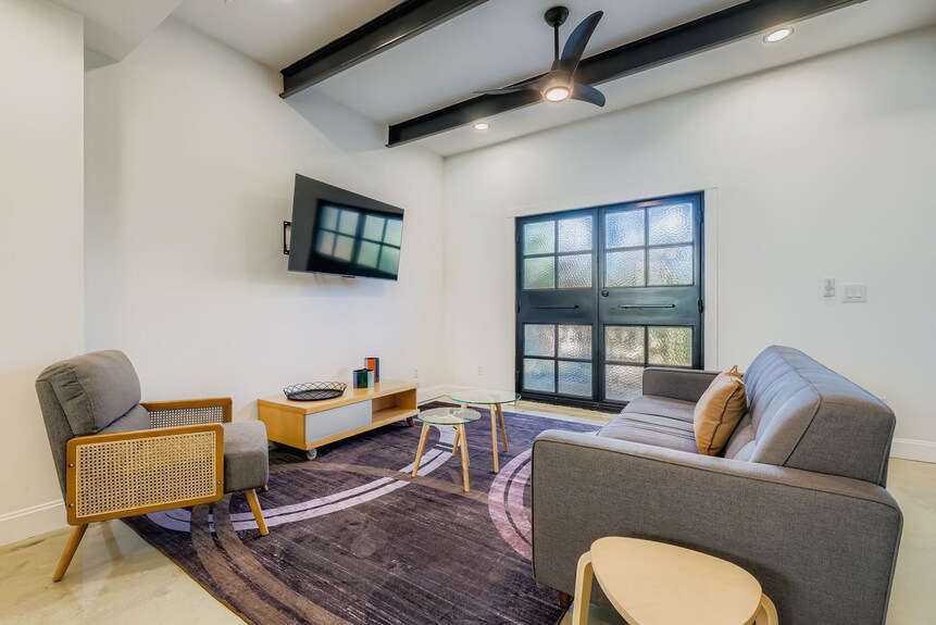 New Modern 3-bedroom House In Beautiful San Antonio With 360 Rooftop - San Antonio, TX