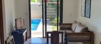 Modern House-Great Garden with barbecue,Beautiful Pool and Garage