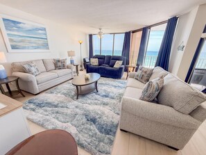 Lägenhet - flera sängar (Windward 408W Edgewater) | Vardagsrum