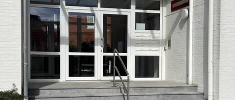 تفاصيل الفندق من الخارج