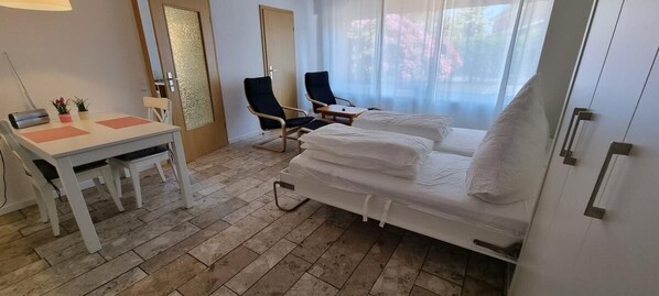 Wi-Fi de cortesia, roupa de cama