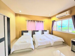 Hypo-allergenic bedding, soundproofing, free WiFi, bed sheets - The Bua Boutique Resort (Kaeng Khoi)