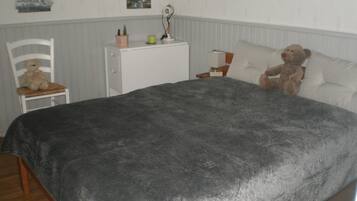 2 chambres, bureau, Wi-Fi gratuit, draps fournis