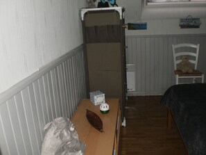 2 habitaciones, escritorio, wifi gratis y ropa de cama
