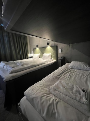 Family Quadruple Room | Soundproofing, free WiFi, bed sheets