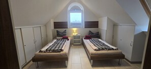 3 makuuhuonetta, ilmainen Wi-Fi, vuodevaatteet