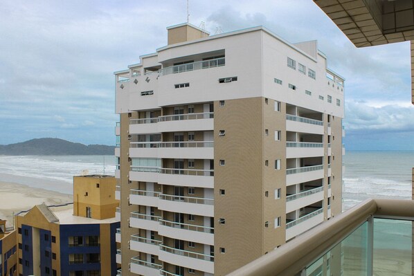 Comfort Apartment | Property grounds - Residencial Neto (Praia Grande)
