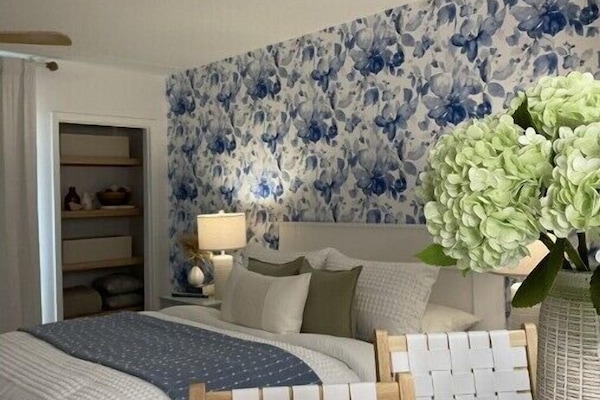 Very comfortable queen bed, a lot of pillows, and extra additional blankets