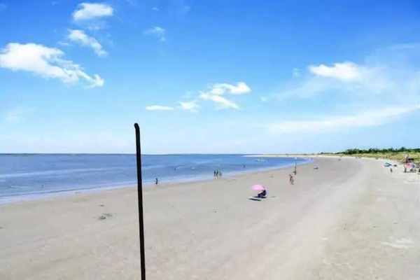 Am Strand, Liegestühle, Strandtücher
