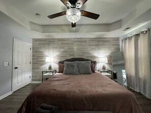 3 Schlafzimmer, Bügeleisen/Bügelbrett, WLAN, Bettwäsche