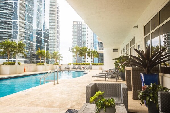 Pool - Studio in Brickell 22nd floor (Miami)
