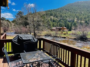 Outdoor dining - Tranquility on the River Four – Mtn Lodge on Big Thompson River – 20-NCD0366 (Estes Park)