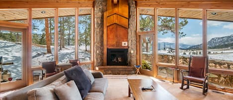 تلفزيون ذكي