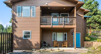 Wild Flower - Near Estes Park Golf Course - EV #3197