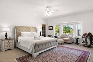 5 bedrooms, desk, iron/ironing board, travel cot - The Diamond B Horse Ranch! (Mesa)