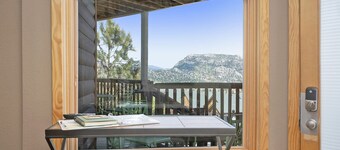 Horsetooth Peak 26C - 1 Br Condo - Jetted Bathtub - Lake and Mountain Views