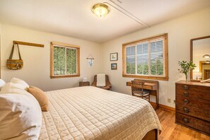 2 slaapkamers, een strijkplank/strijkijzer, reisbedje, gratis wifi