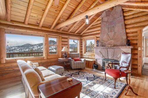 Bishop's Retreat - Historic Log Home - Panoramic Mountain Views - 20-NCD0237