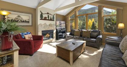 Gateway to the Wildside – Lodge-Style Townhome Near RMNP – EV #3453