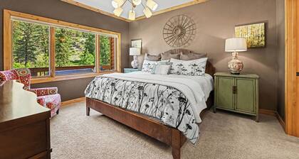 Fall River Retreat #11- 3 BDR Condo on River in Estes Park CO - EV# 6196