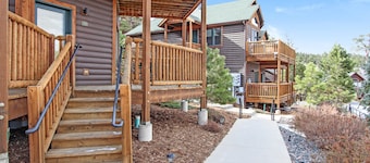 Deer Mountain 28B – 1BR/2BA Condo, 2 Fireplaces, Marys Lake & Mountain Views