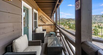 Hallett Peak 101 - 2 Br Condo with Fireplace - Lake and Mountain Views