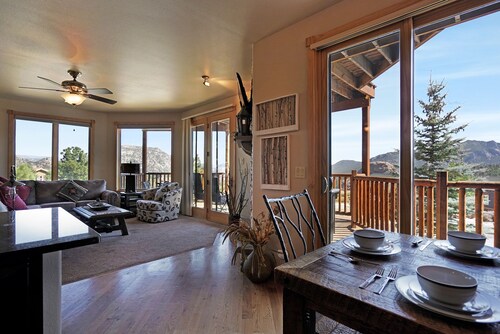 Bighorn Mountain 19B - 2 Br Condo - Lake and Mountain Views