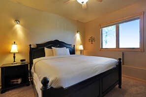 2 bedrooms, iron/ironing board, travel cot, free WiFi