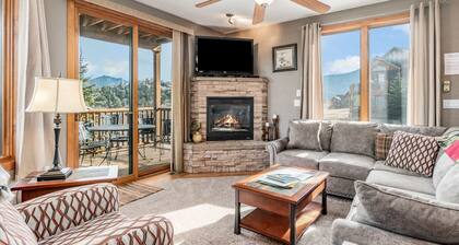Mount Cirrus 10B - 2 Br Condo with Private Hot Tub - Mountain Views