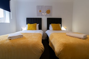 Apartment | 2 bedrooms, desk, iron/ironing board, free WiFi - Stunning 2-bed Apartment in Washington (Washington)