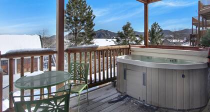 Lookout Mountain 27B - 1 Br/2 Bath Condo with Private Hot Tub, 2 Fireplaces