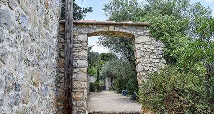 Mas des Oliviers, Pool, Tennis & Petanque