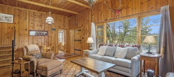 Hidden Pines - Family Log Home near downtown Estes Park - EV #3034