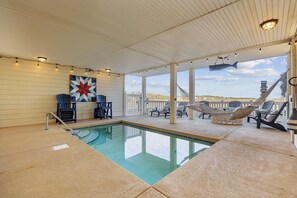 Pool - Sleep 16, Waterfront, Newly Remodeled, Pool, Ping Pong (North Myrtle Beach)