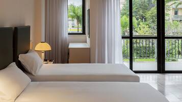 Standard Twin Room, Non Smoking | In-room safe, blackout curtains, free WiFi