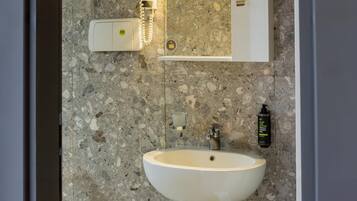 Standard-Zweibettzimmer, Nichtraucher | Badezimmer