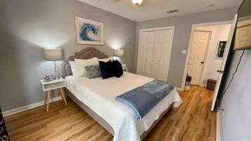 2 chambres, fer et planche à repasser, Wi-Fi gratuit, draps fournis