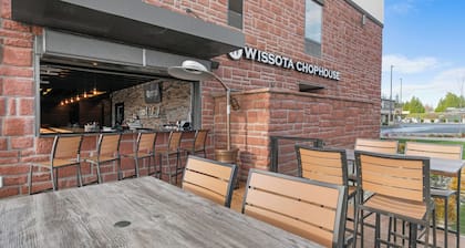 Cobblestone Hotel & Suites - Lynden