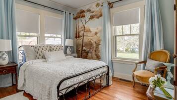 2 chambres, fer et planche à repasser, Wi-Fi, draps fournis