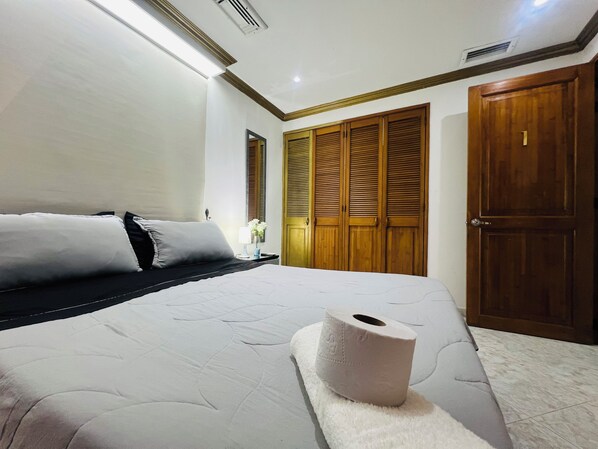 1 bedroom, iron/ironing board, free WiFi, bed sheets
