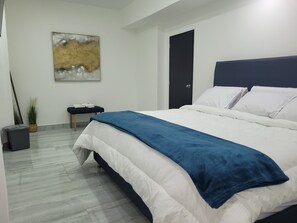 Superior Room | Cadar kapas Mesir, peralatan tempat tidur premium, gebar bulu kapas 