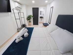 Standard Room, 1 Bedroom | Egyptian cotton sheets, premium bedding, down comforters