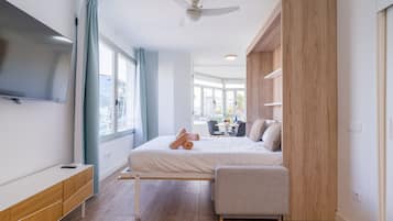 1 slaapkamer, een strijkplank/strijkijzer, gratis wifi, beddengoed