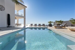 Pool - Villa Frelouka | Luxury villa for golf lovers with an amazing view. (Mijas Costa)