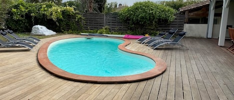 Piscine extérieure, piscine chauffée