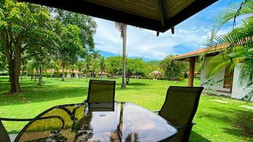 Comfort Villa, 3 Bedrooms, Pool View | View from room