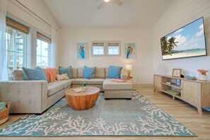 House (4 Bedrooms) | Interior - Casa Rita by Avantstay Snowbird Discounted Rates Private Pool, Near Beach (Port Aransas)