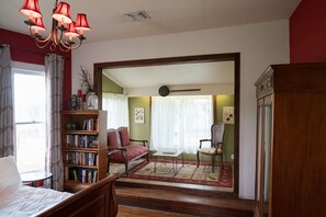 2 chambres, fer et planche Ă repasser, Wi-Fi, draps fournis