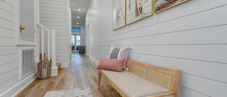 House (5 Bedrooms) | Front of property