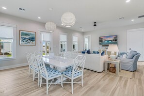 Interior - Ciel Bleu 210esc-c (Port Aransas)